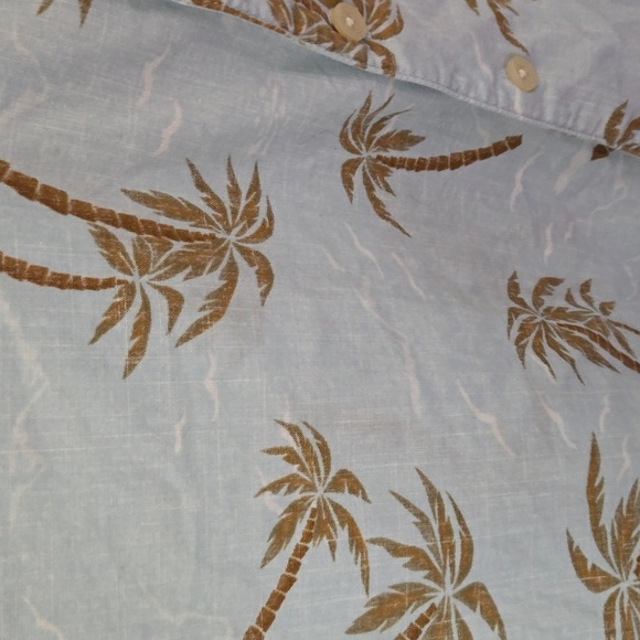 Old Navy tropical short sleeve shirt - Picture 7 of 9